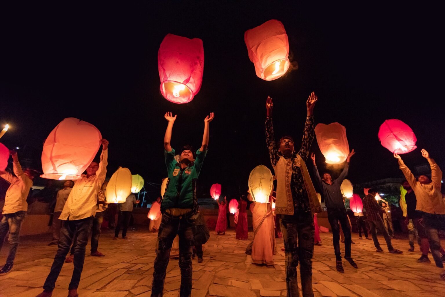 Facts about Yi Peng Lantern Festival One Must Know