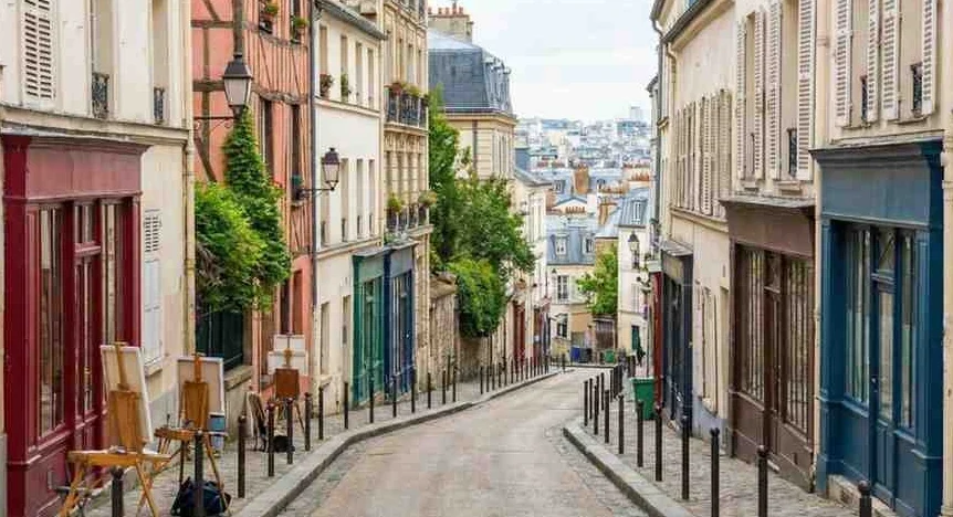 A Street in Montmartre